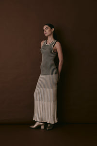 MAIDEN DRESS