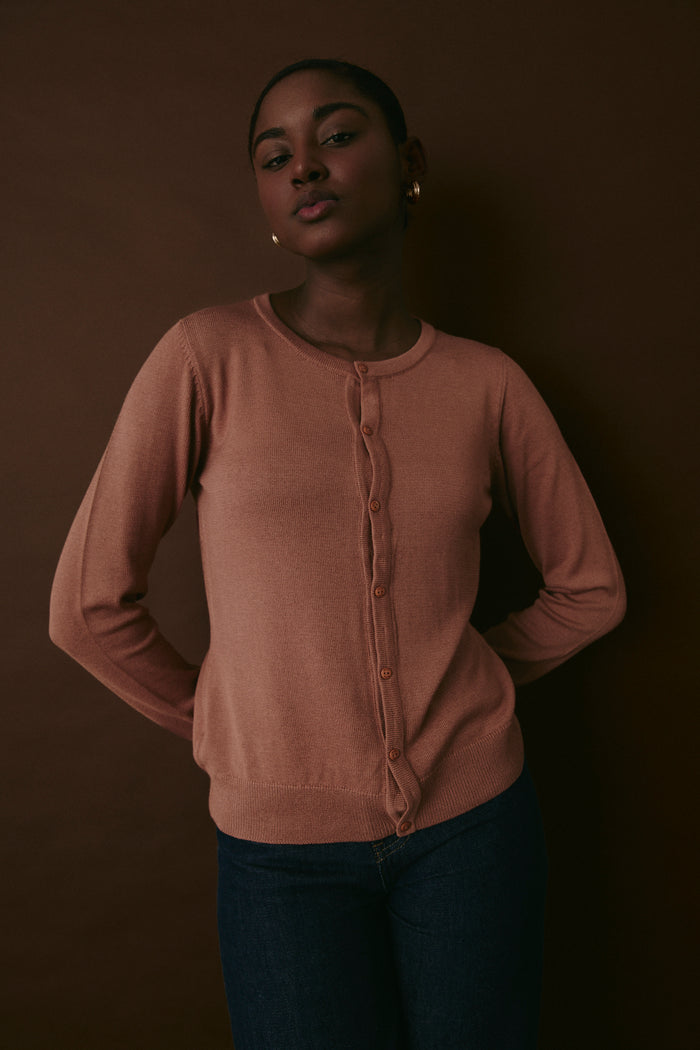 CREW NECK SWEATER MOCCA