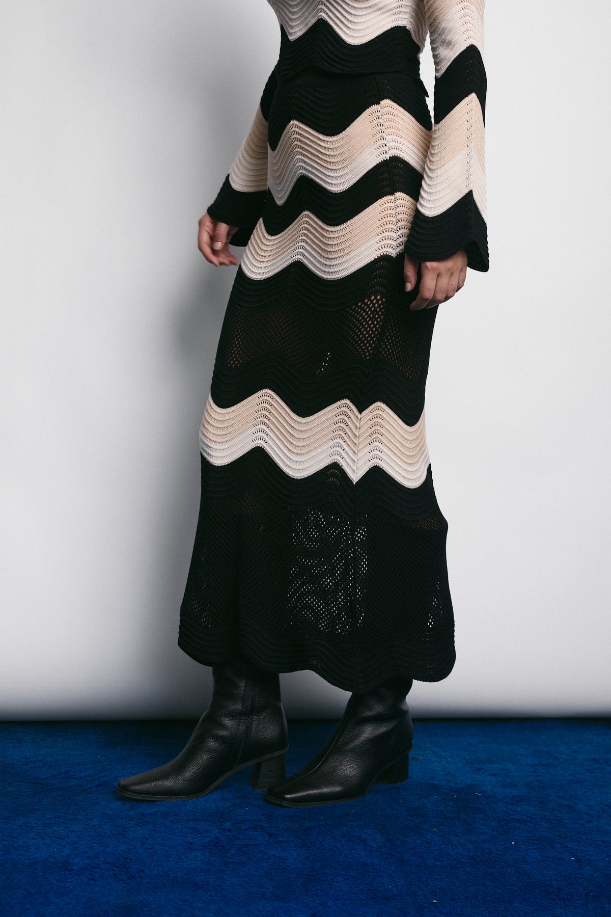 PORTO SKIRT BLACK (PRE ORDER)