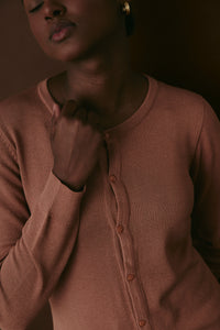 CREW NECK SWEATER MOCCA
