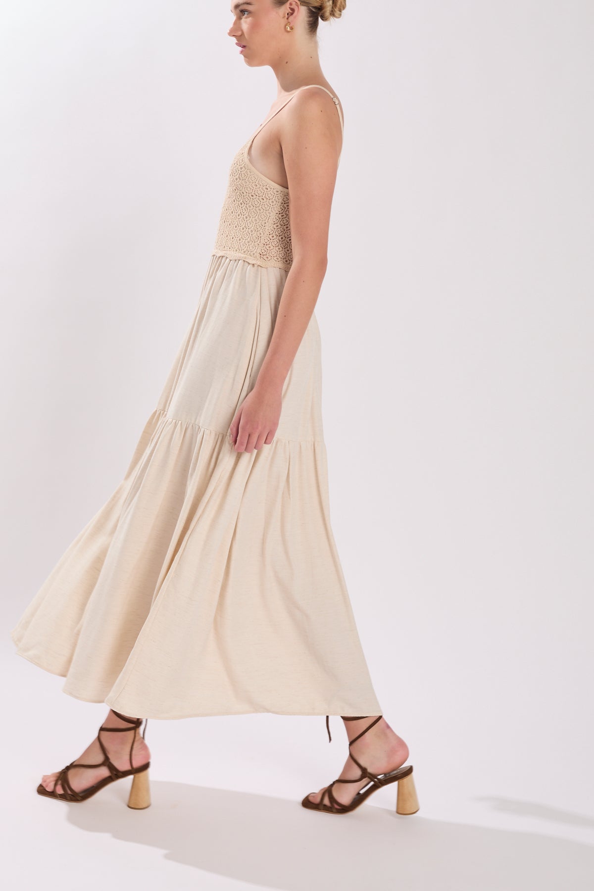 DAKOTA DRESS MADACAMIA