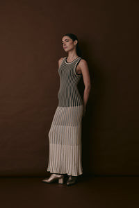 MAIDEN DRESS
