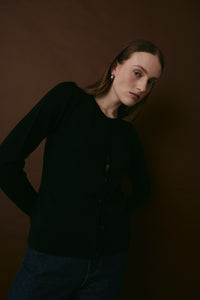 CREW NECK SWEATER BLACK