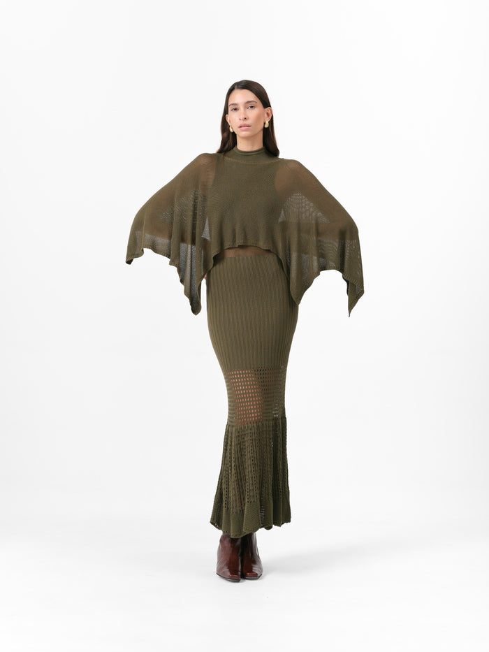 FALLOW CAPE WINTER MOSS