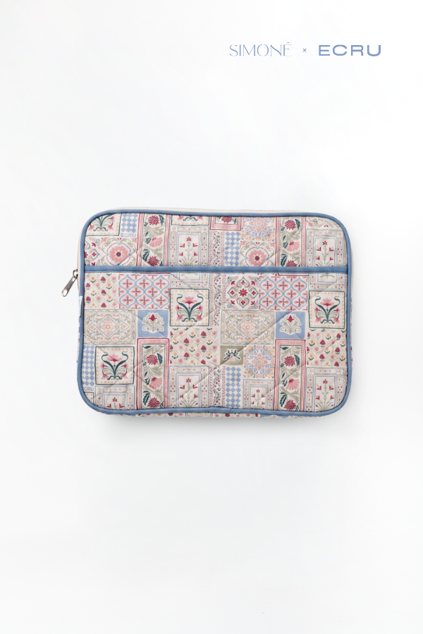 ORNAMENTAL BLOOM LAPTOP CASE