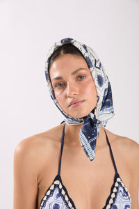 COASTAL SCARF HORSES