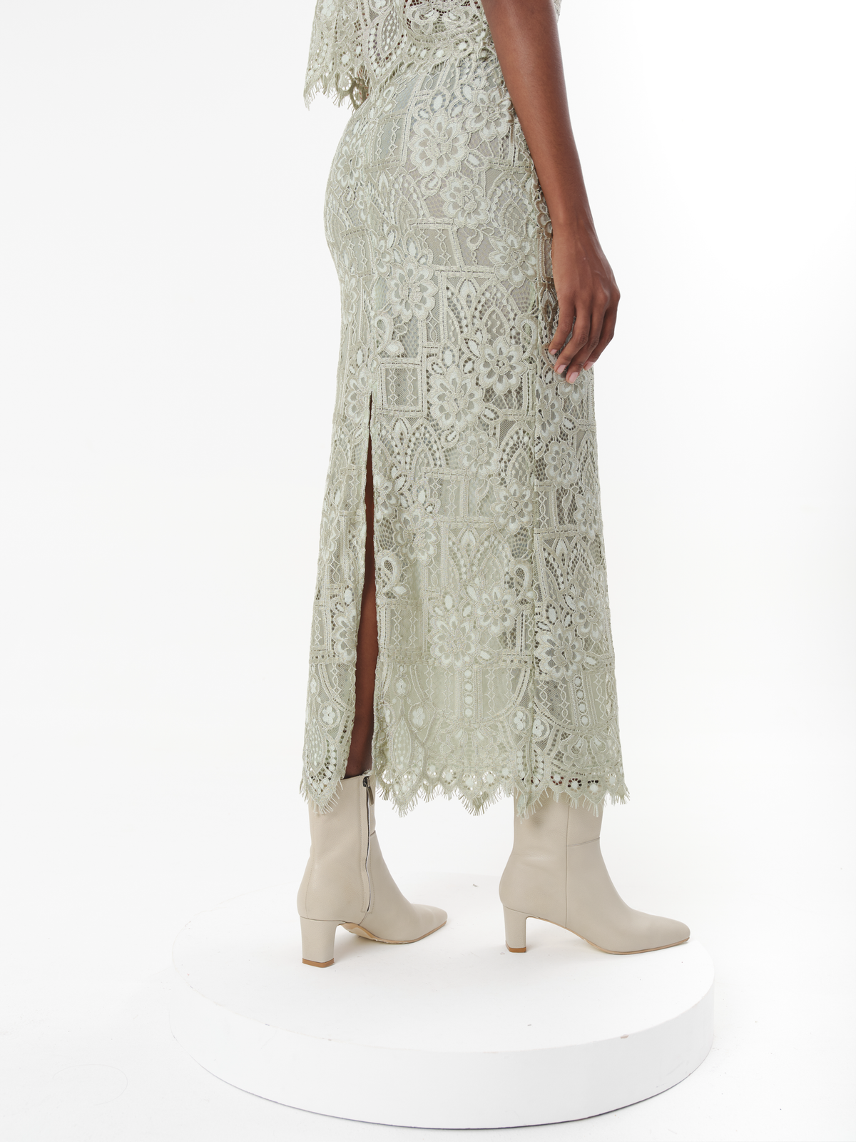 FLORENCE SKIRT SEAGRASS (VIP)